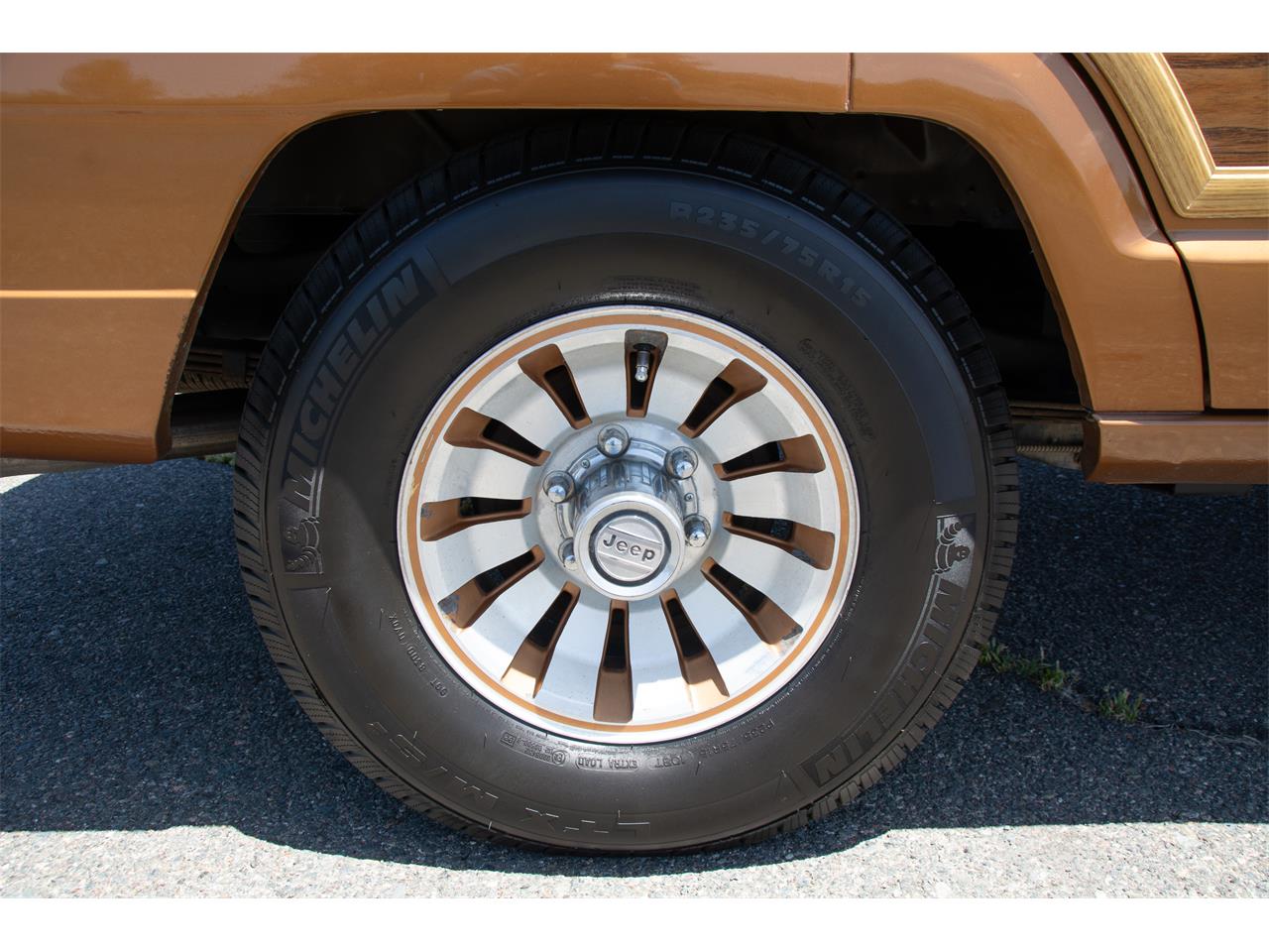 Jeep-Grand-wagoneer-1985-Sand-Tan-31