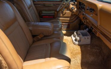 Jeep-Grand-wagoneer-1985-Sand-Tan-6