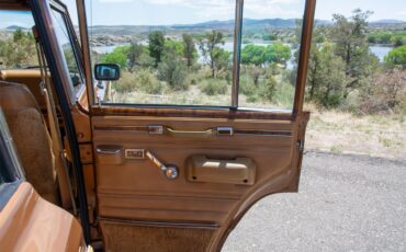 Jeep-Grand-wagoneer-1985-Sand-Tan-7