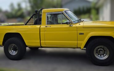 Jeep-J10-1984-Standard-Cab-Pickup-2