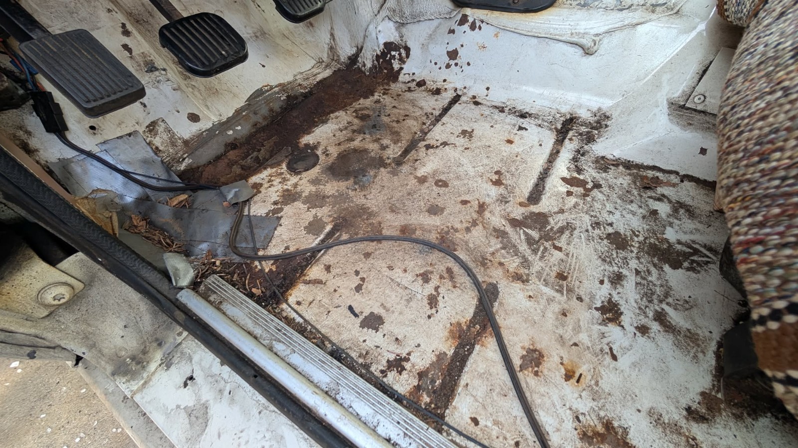 Jeep-J10-1985-Standard-Cab-Pickup-19