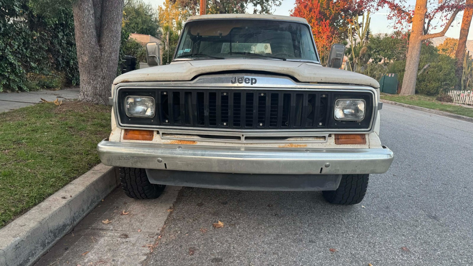 Jeep-J10-1985-Standard-Cab-Pickup-9