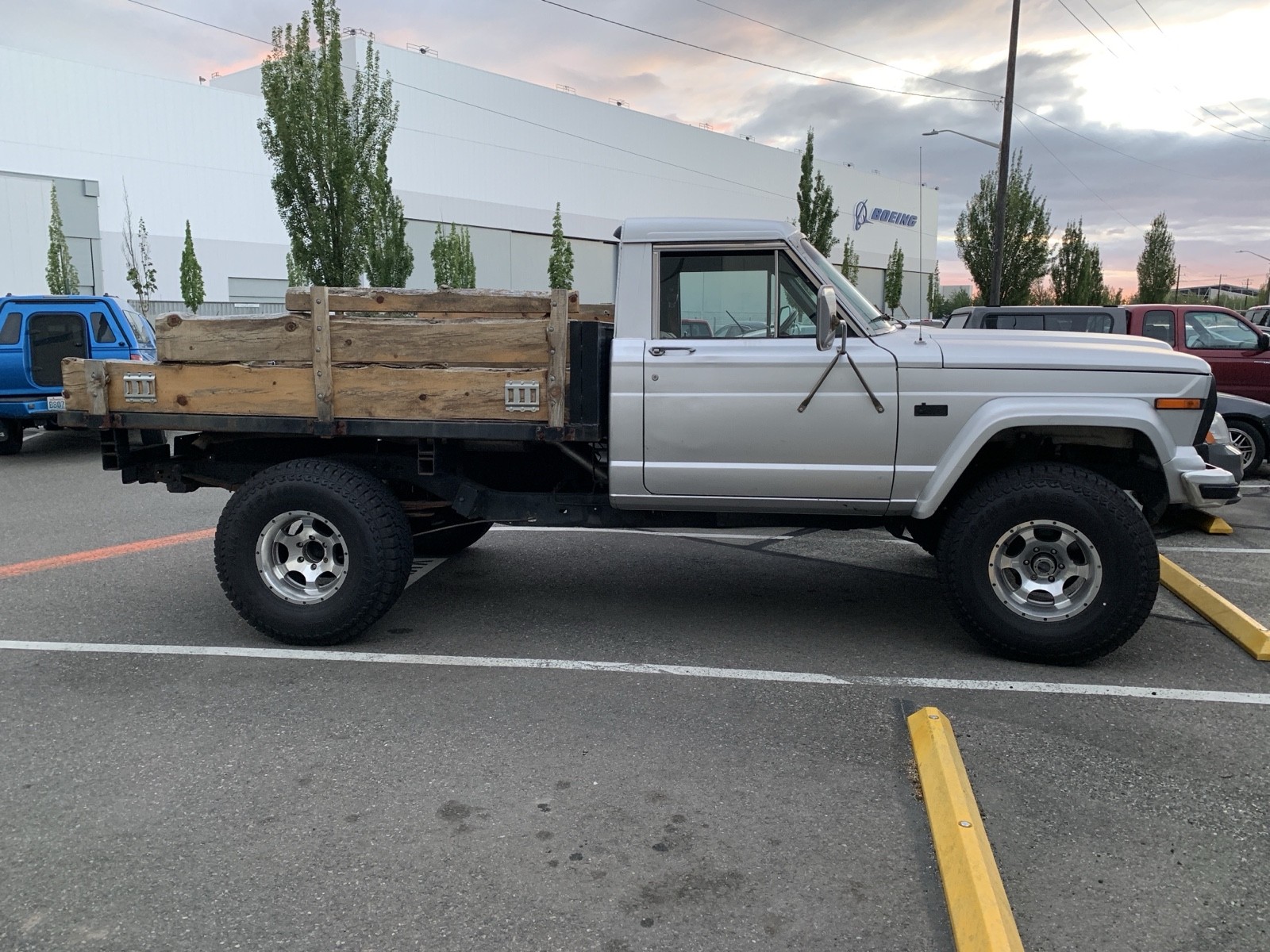 Jeep-Jeep-Truck-1984-11