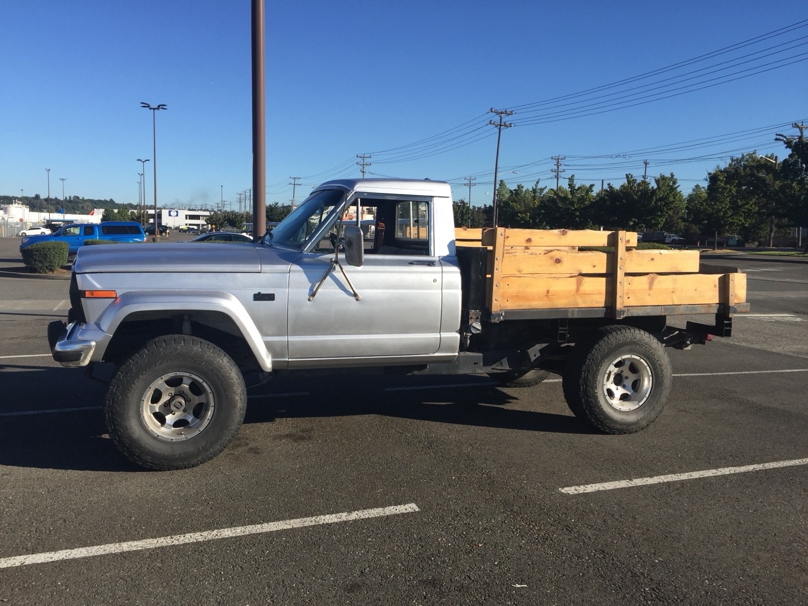 Jeep-Jeep-Truck-1984-2