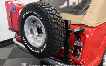 Jeep-Jeepster-Commando-1969-Convertible-24