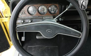 Jeep-Wagoneer-1976-other-13