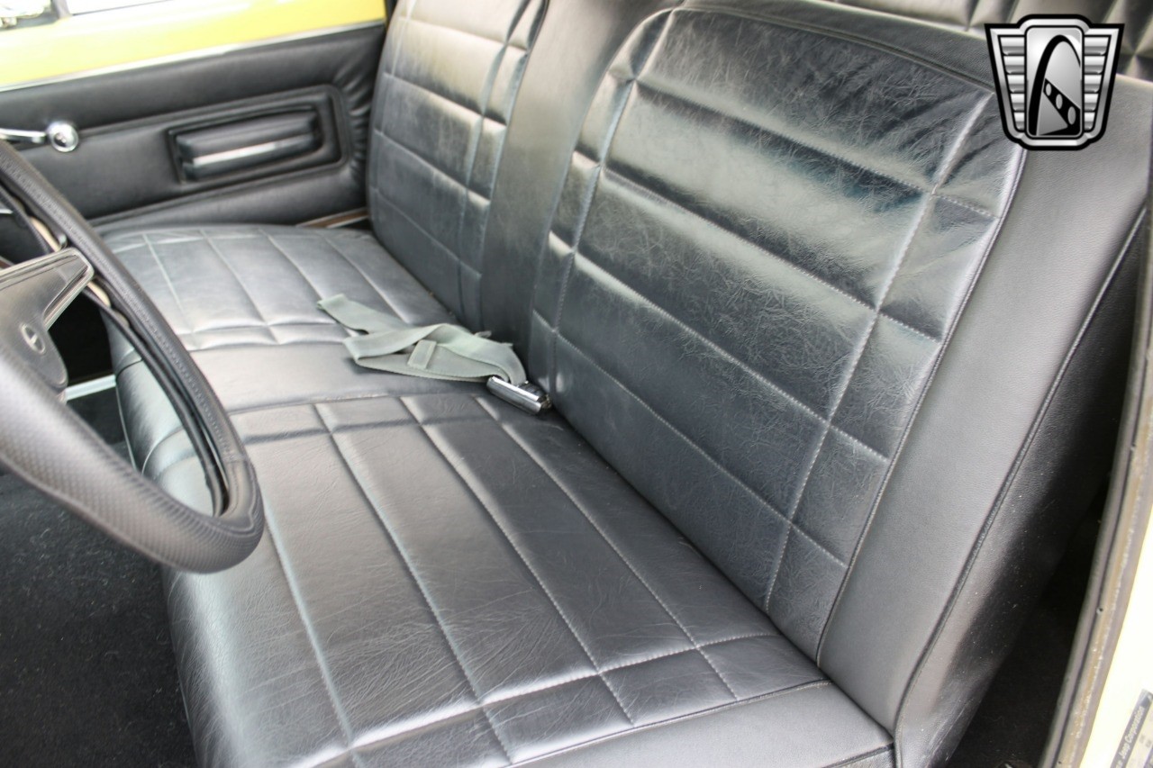 Jeep-Wagoneer-1976-other-16