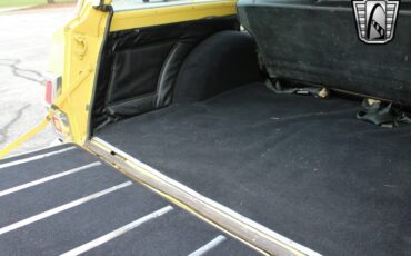 Jeep-Wagoneer-1976-other-22