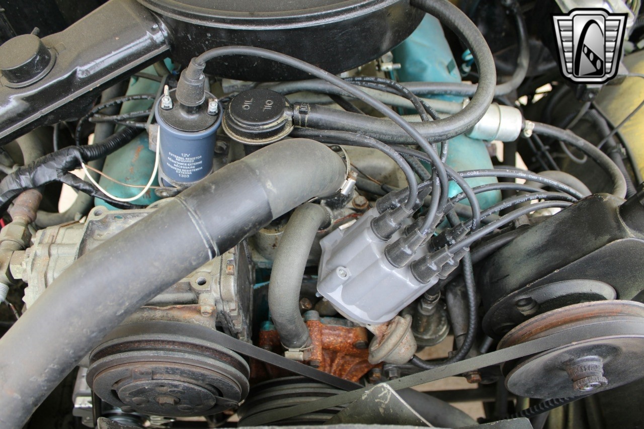 Jeep-Wagoneer-1976-other-25