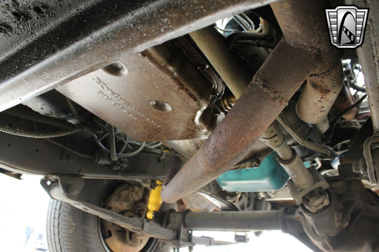 Jeep-Wagoneer-1976-other-31