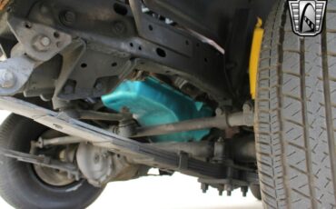 Jeep-Wagoneer-1976-other-32