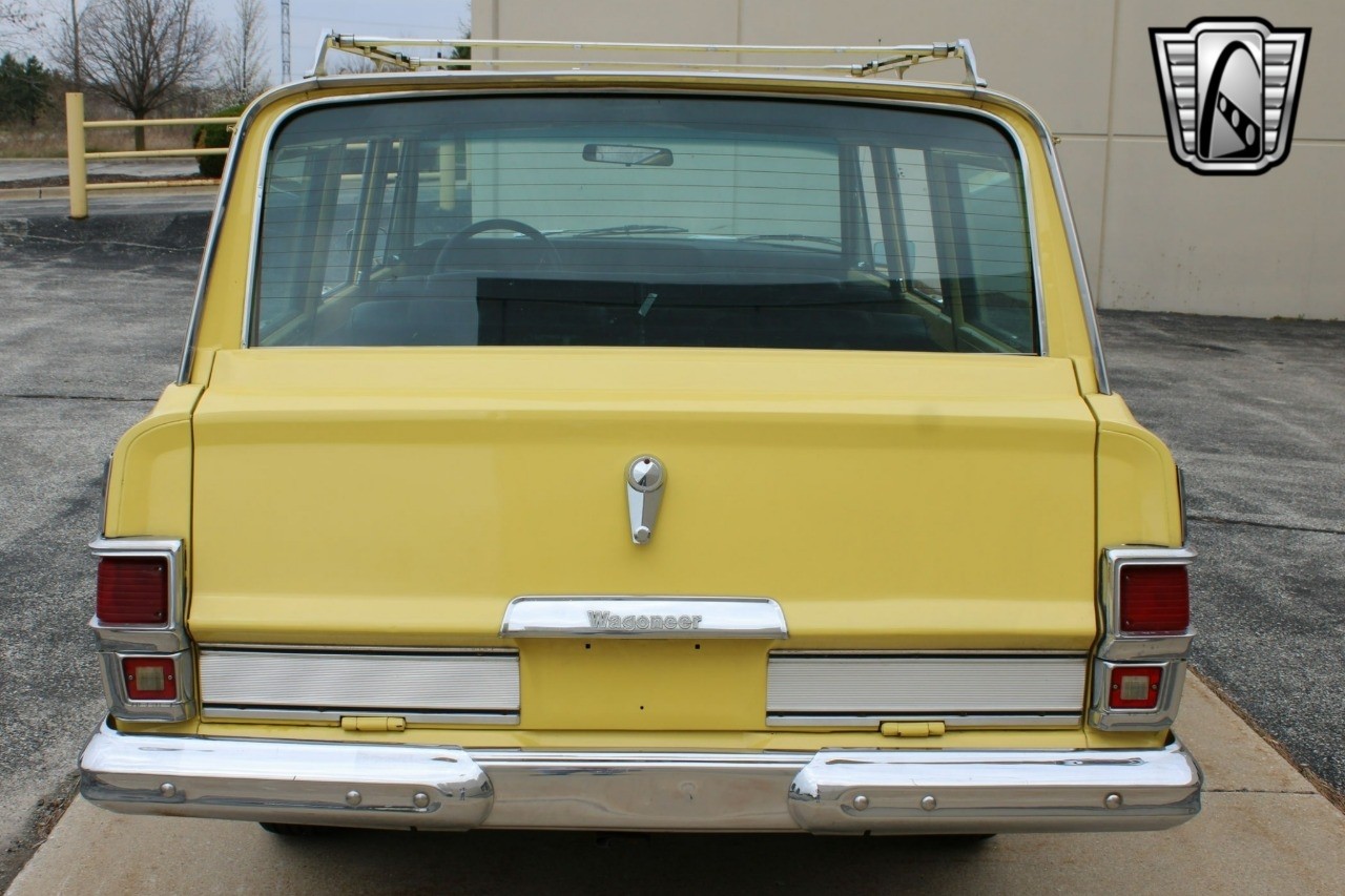 Jeep-Wagoneer-1976-other-37