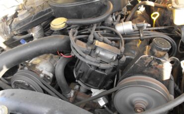 Jeep-Wagoneer-1988-SUV-13