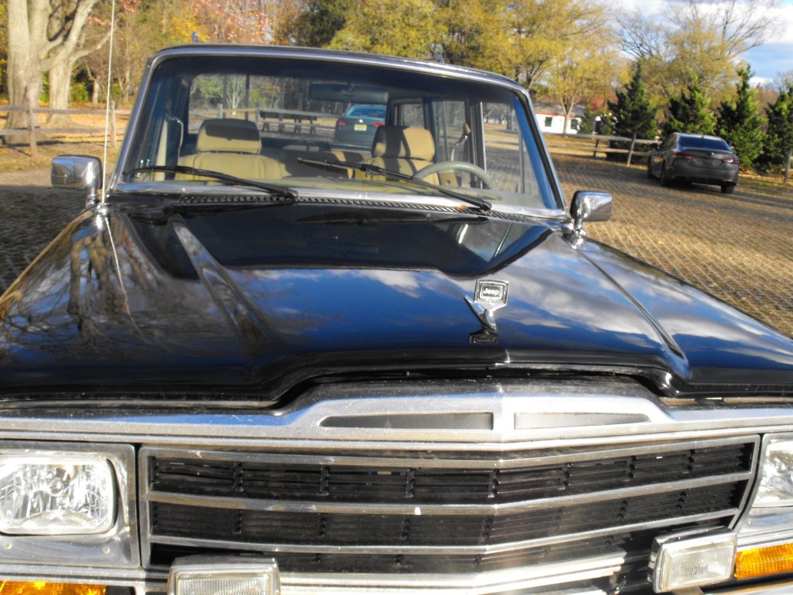Jeep-Wagoneer-1988-SUV-17