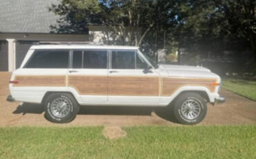 Jeep-Wagoneer-1988-SUV-2