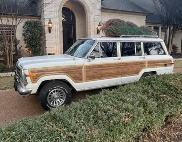 Jeep-Wagoneer-1988-SUV