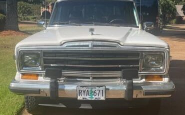 Jeep-Wagoneer-1988-SUV-9