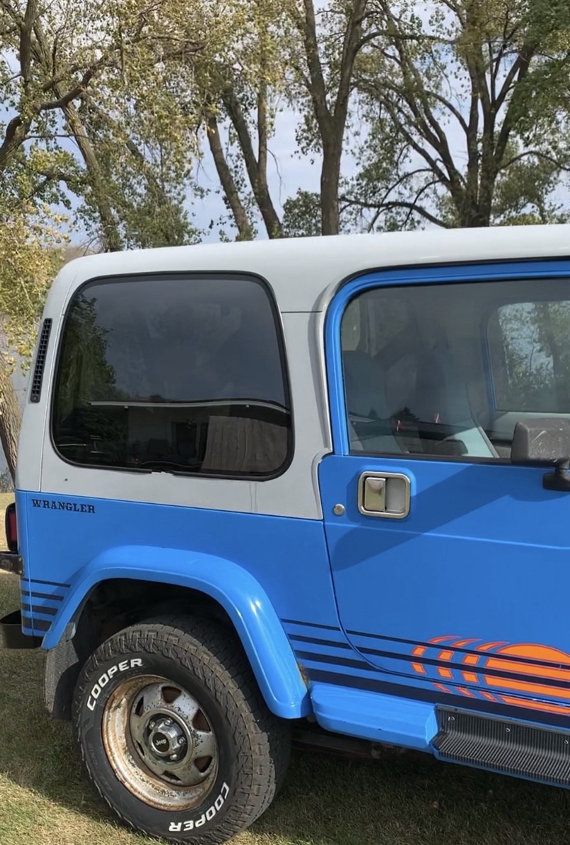 Jeep-Wrangler-1989-SUV-5