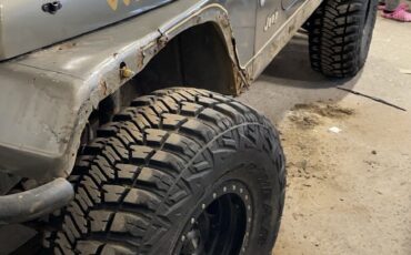 Jeep-Wrangler-1990-SUV-3