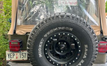 Jeep-Wrangler-1990-SUV-7