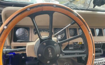 Jeep-Wrangler-1990-SUV-8