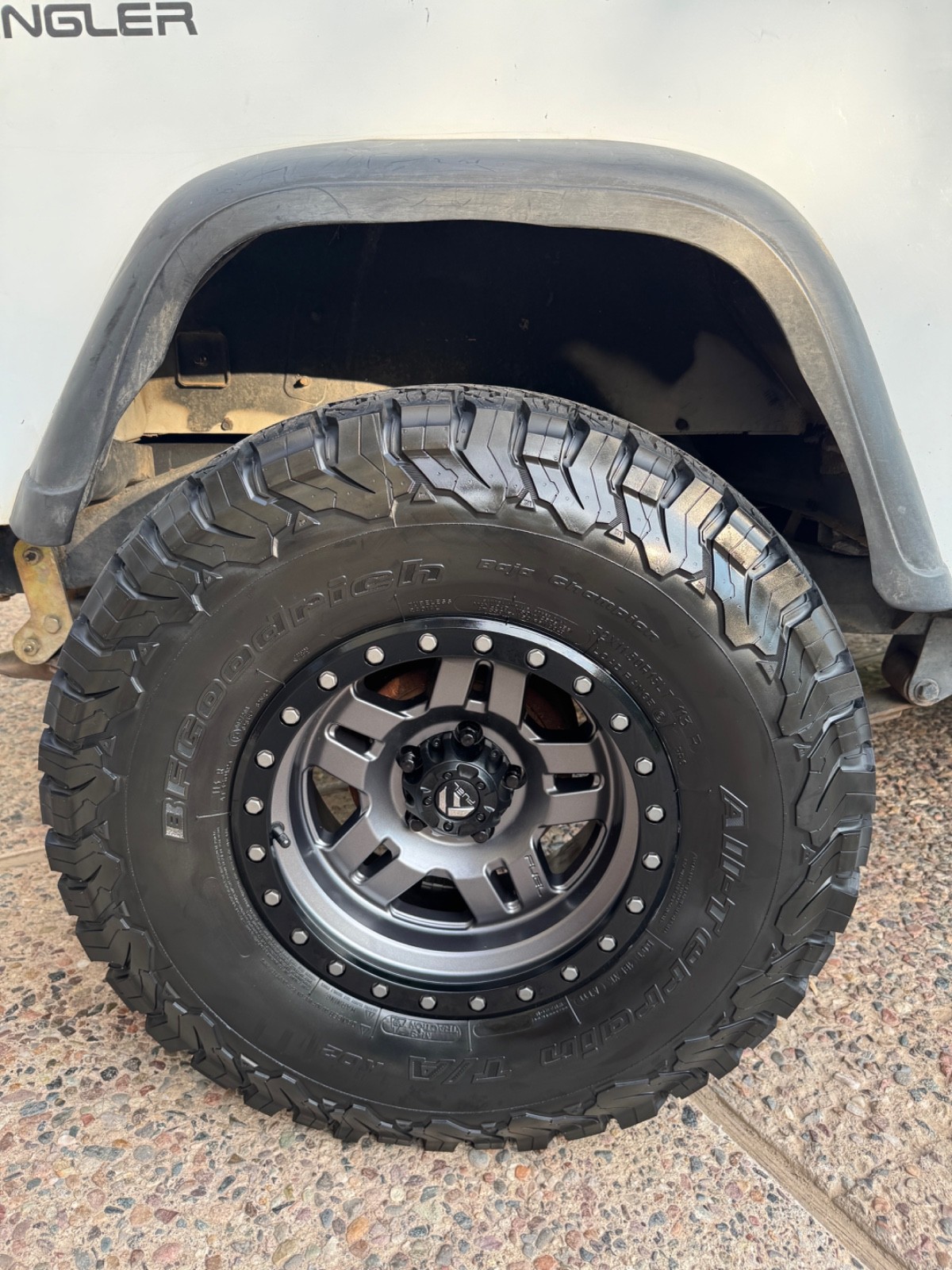 Jeep-Wrangler-1992-13