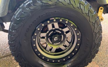 Jeep-Wrangler-1992-14