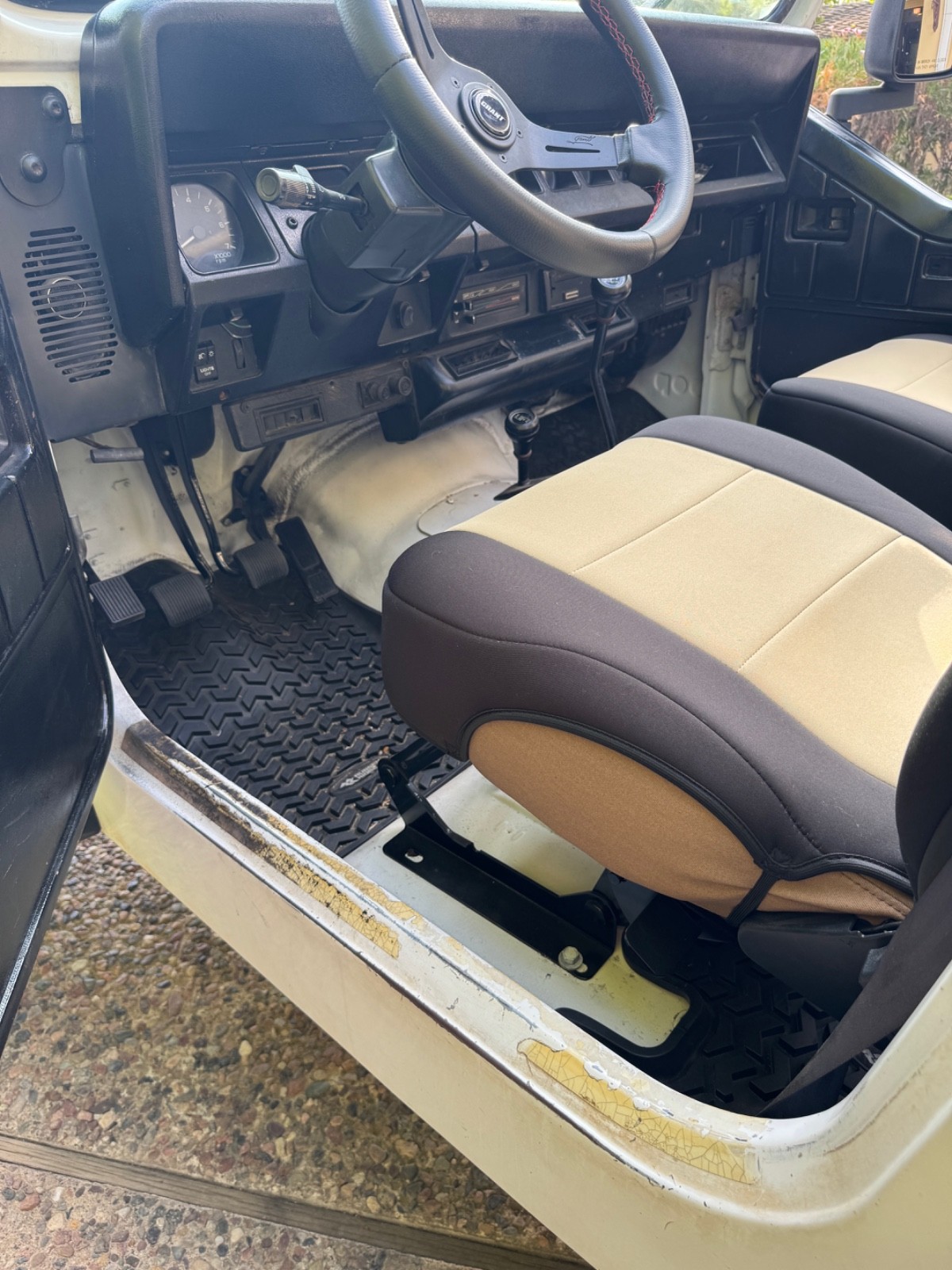 Jeep-Wrangler-1992-29