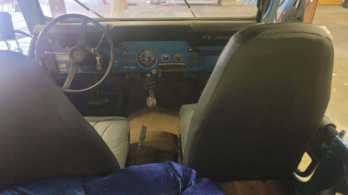 Jeep-c-j-7-1978-blue-40