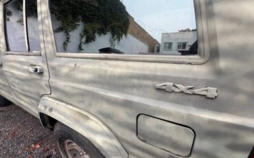 Jeep-cherokee-1988-custom-3