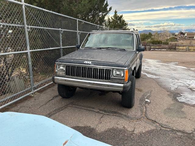 Jeep-cherokee-1988-green-1