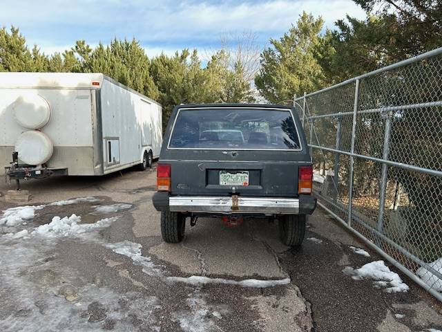 Jeep-cherokee-1988-green-2