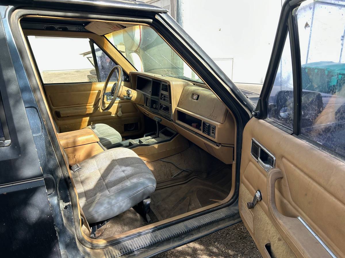 Jeep-cherokee-1988-green-3