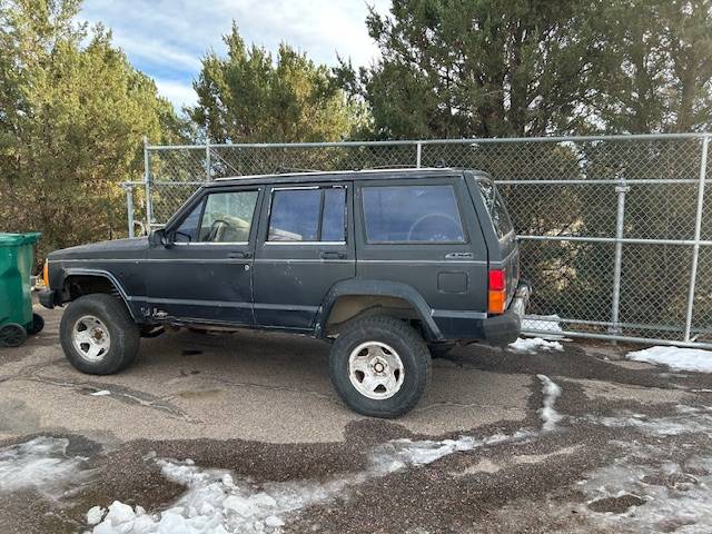 Jeep-cherokee-1988-green-7