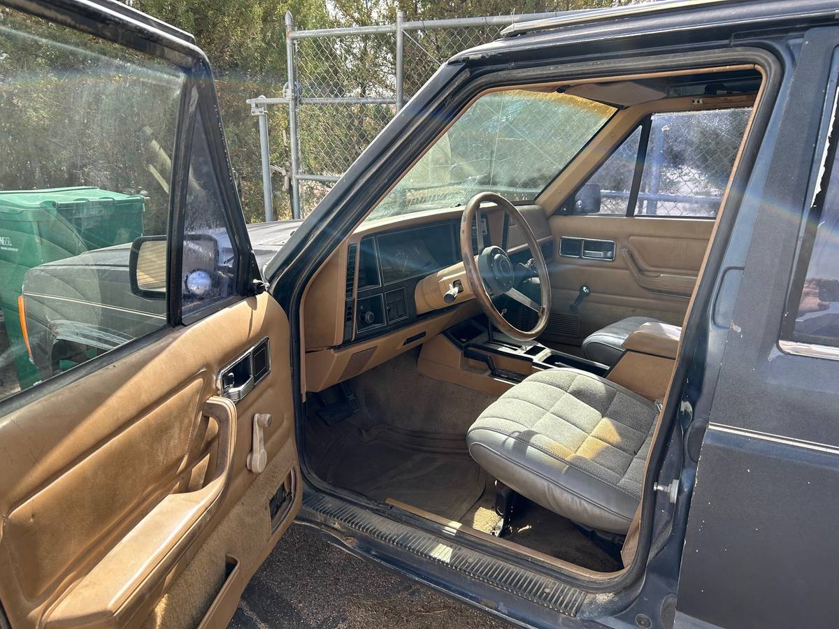 Jeep-cherokee-1988-green-8