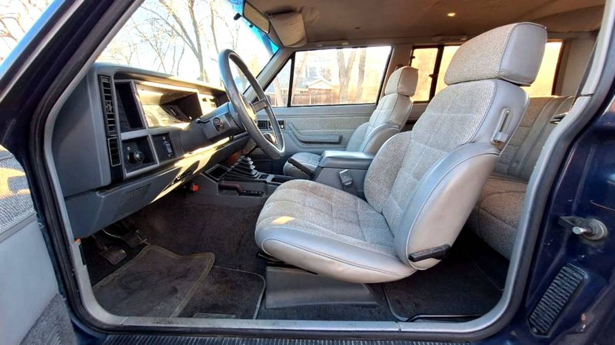 Jeep-cherokee-1991-blue-10