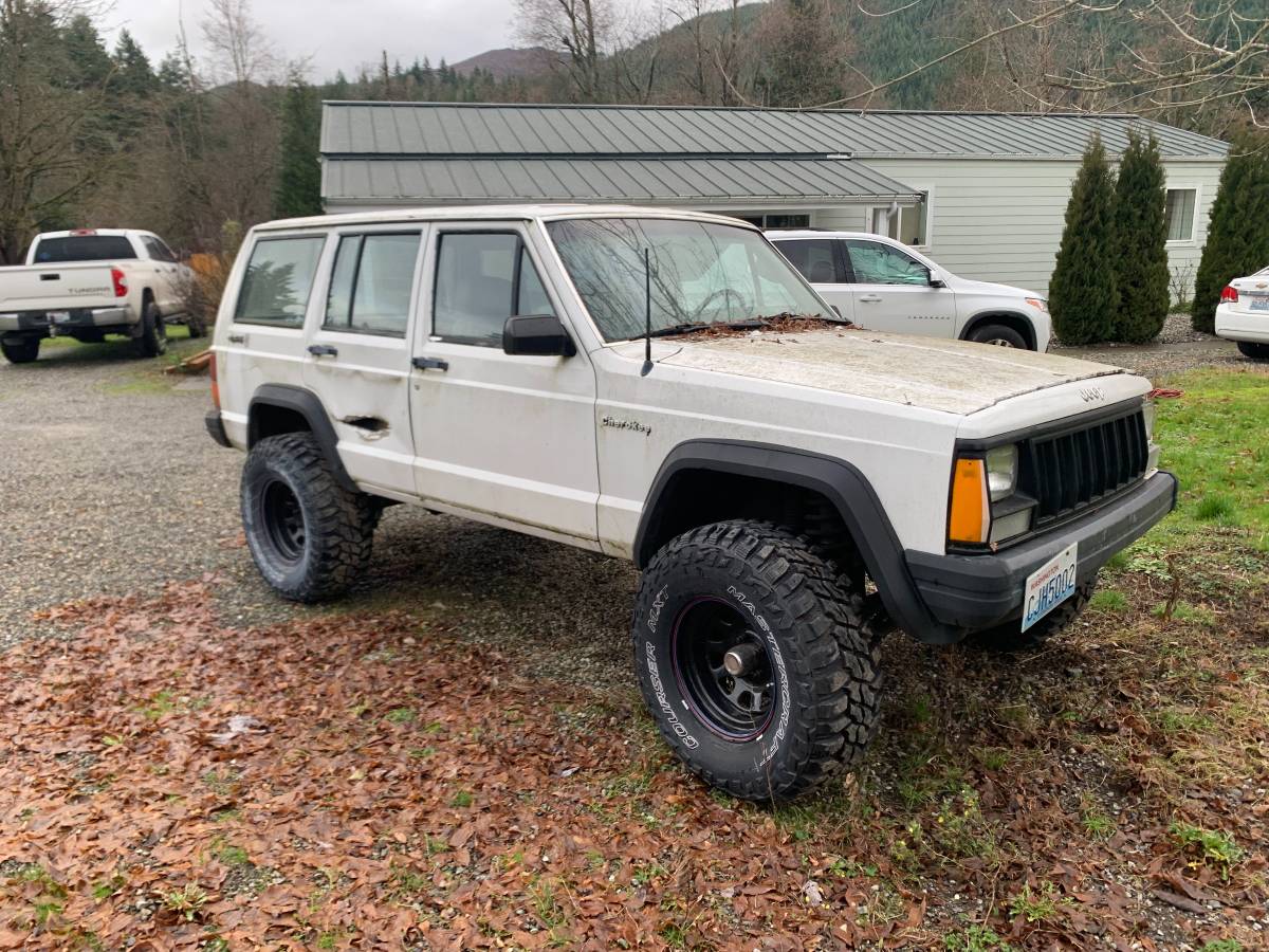 Jeep-cherokee-1991-white-1