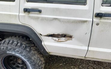 Jeep-cherokee-1991-white-4