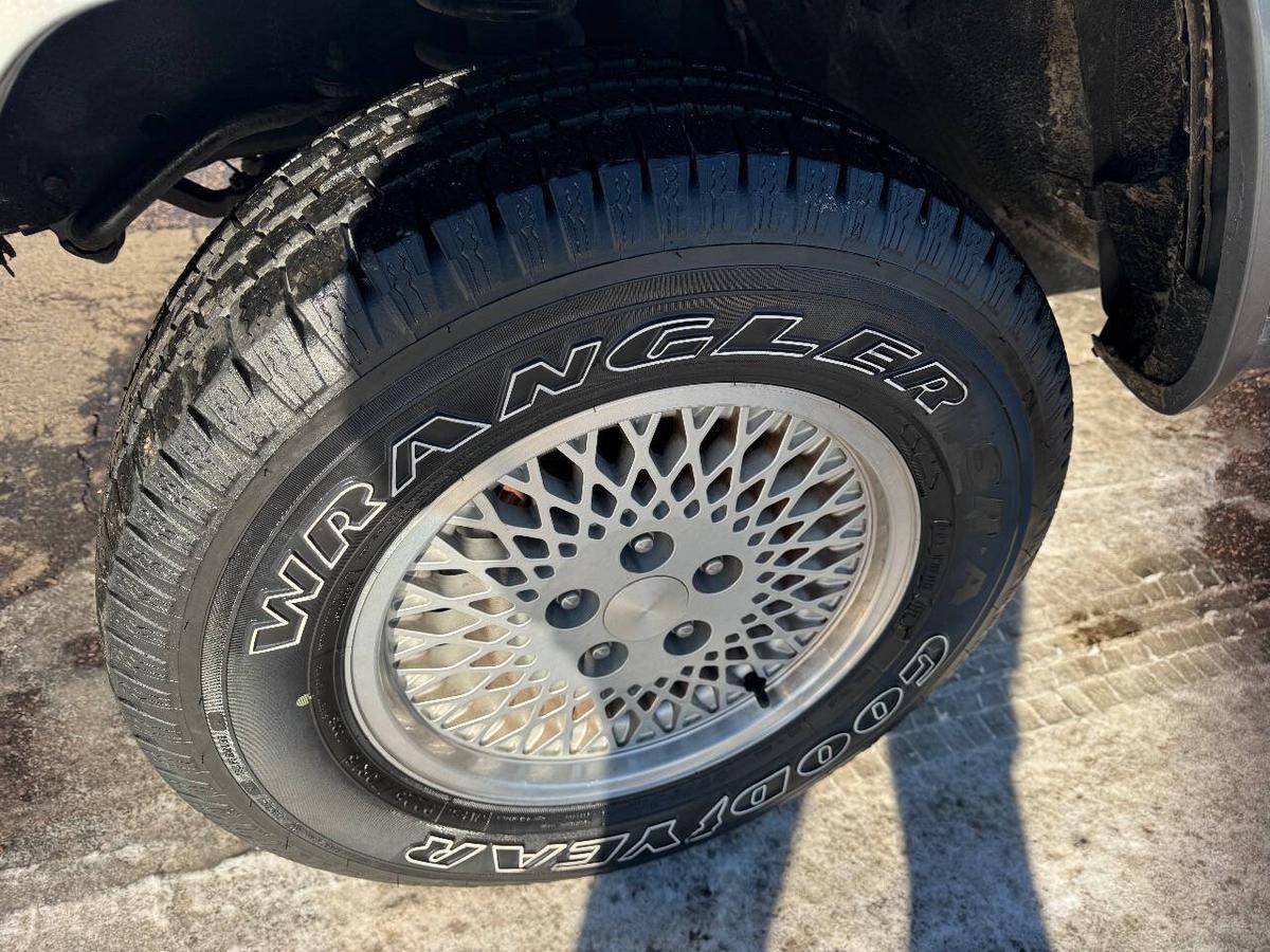 Jeep-cherokee-1994-21