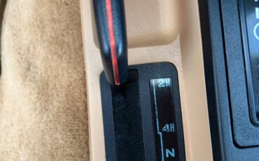 Jeep-cherokee-classic-1987-blue-149