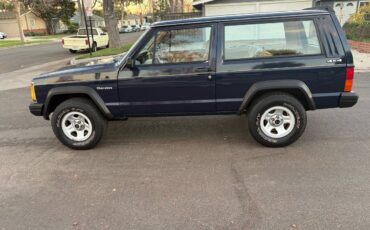 Jeep-cherokee-classic-1987-blue-17