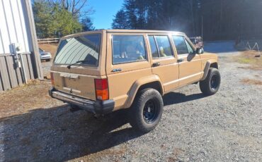 Jeep-cherokee-pioneer-1988-1