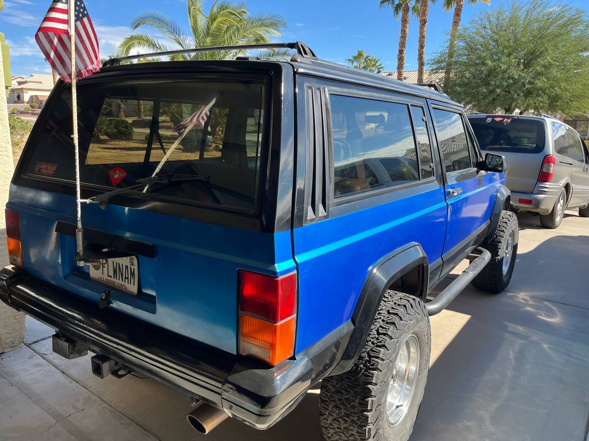 Jeep-cherokee-sport-4x4-1991-blue-9