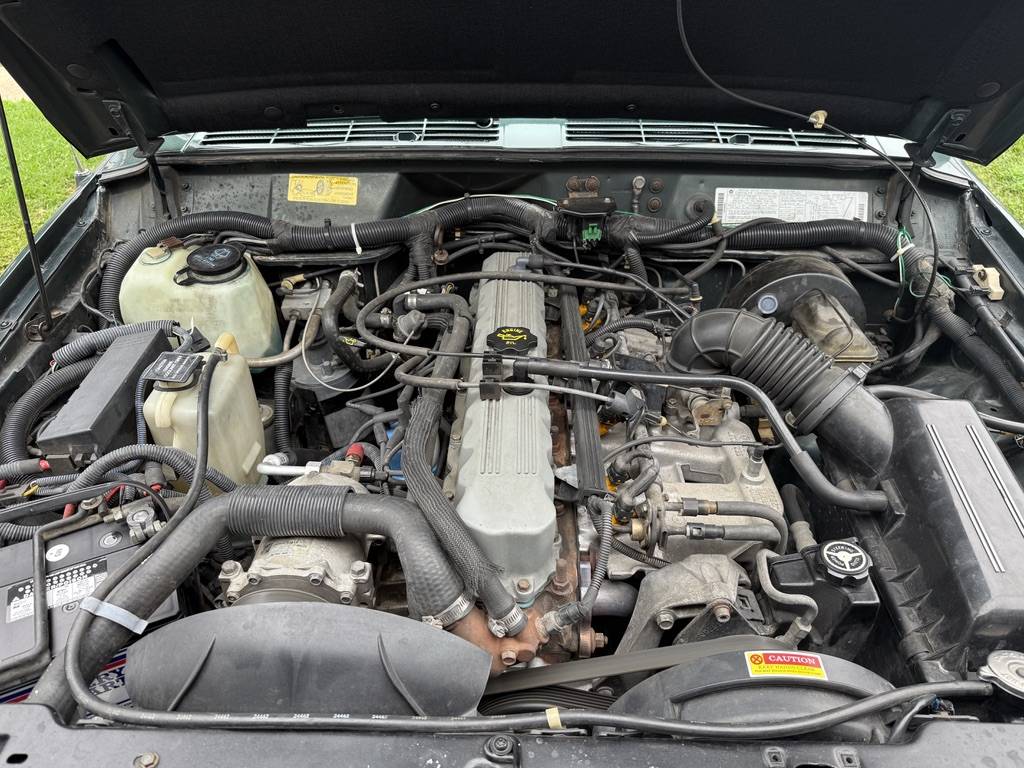 Jeep-cherokee-xj-1993-green-2