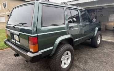 Jeep-cherokee-xj-1993-green-5