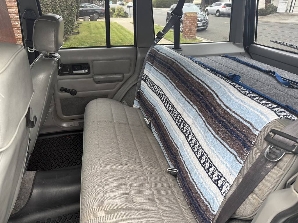 Jeep-cherokee-xj-1993-green-8