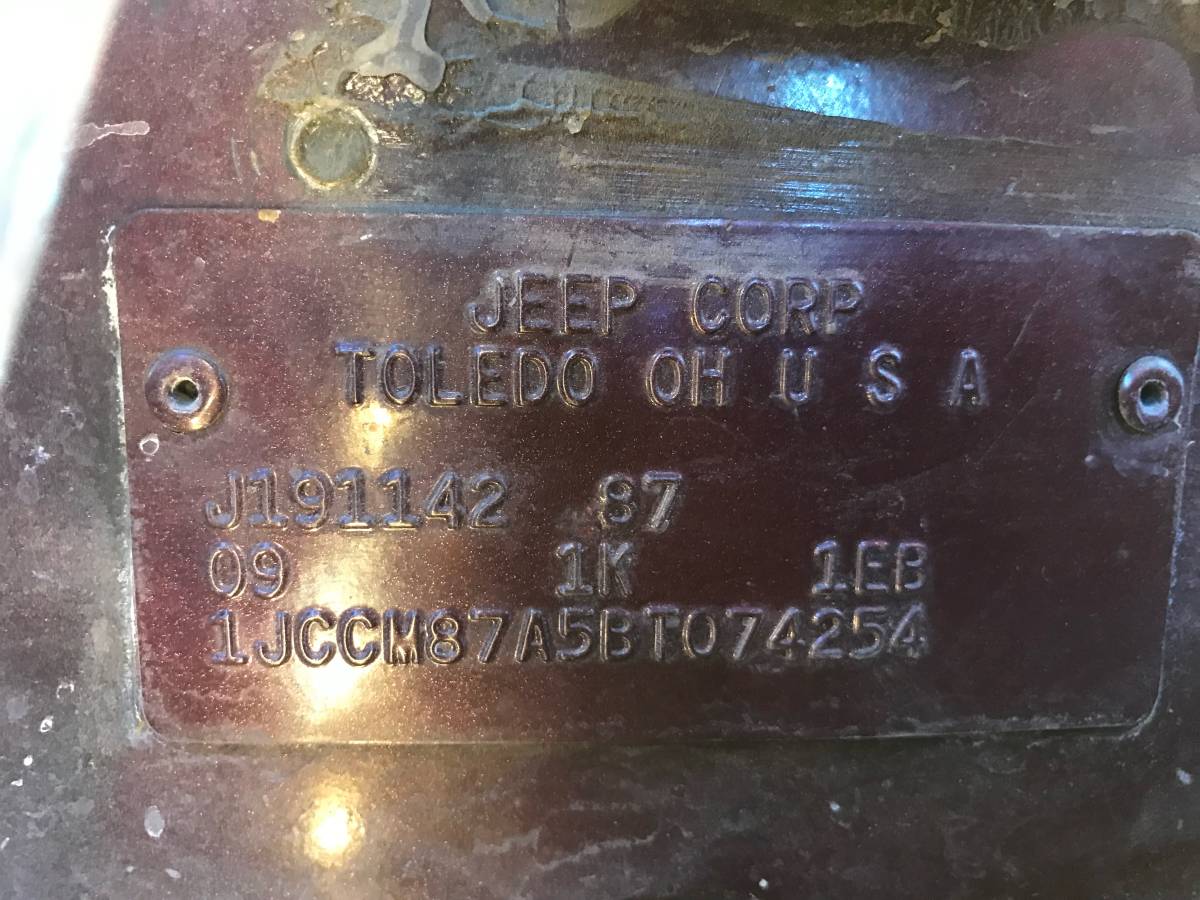 Jeep-cj-7-1981-brown-2