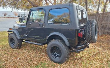 Jeep-cj-7-1982-black-11