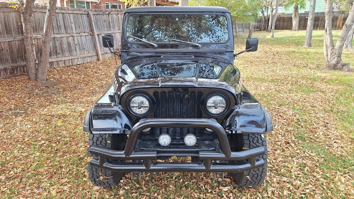 Jeep-cj-7-1982-black-14
