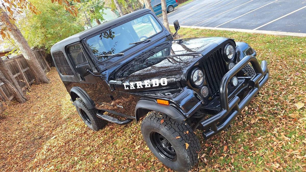 Jeep-cj-7-1982-black-15